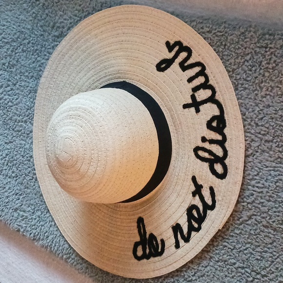 Accessories - UNBRANDED "Do not Disturb" Floppy Sun Hat